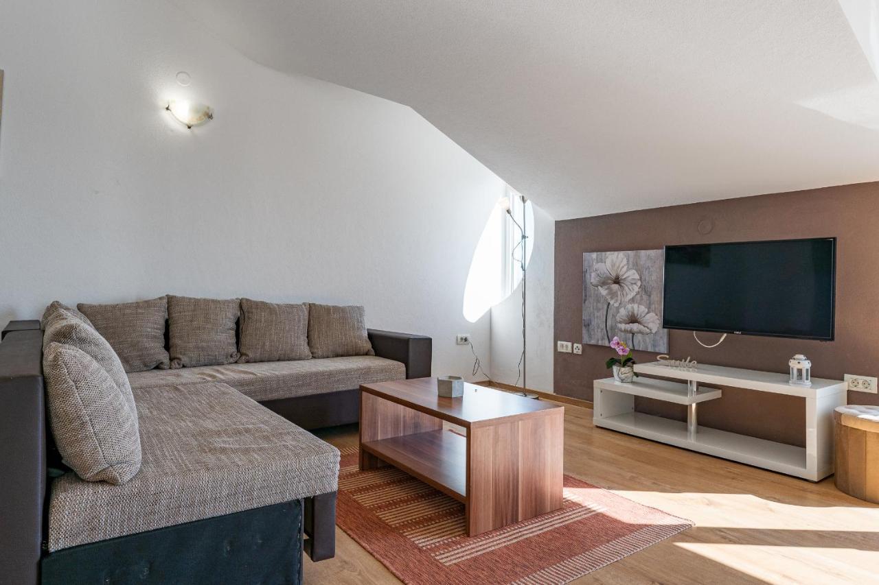Villa Mirela Petrcane Luaran gambar