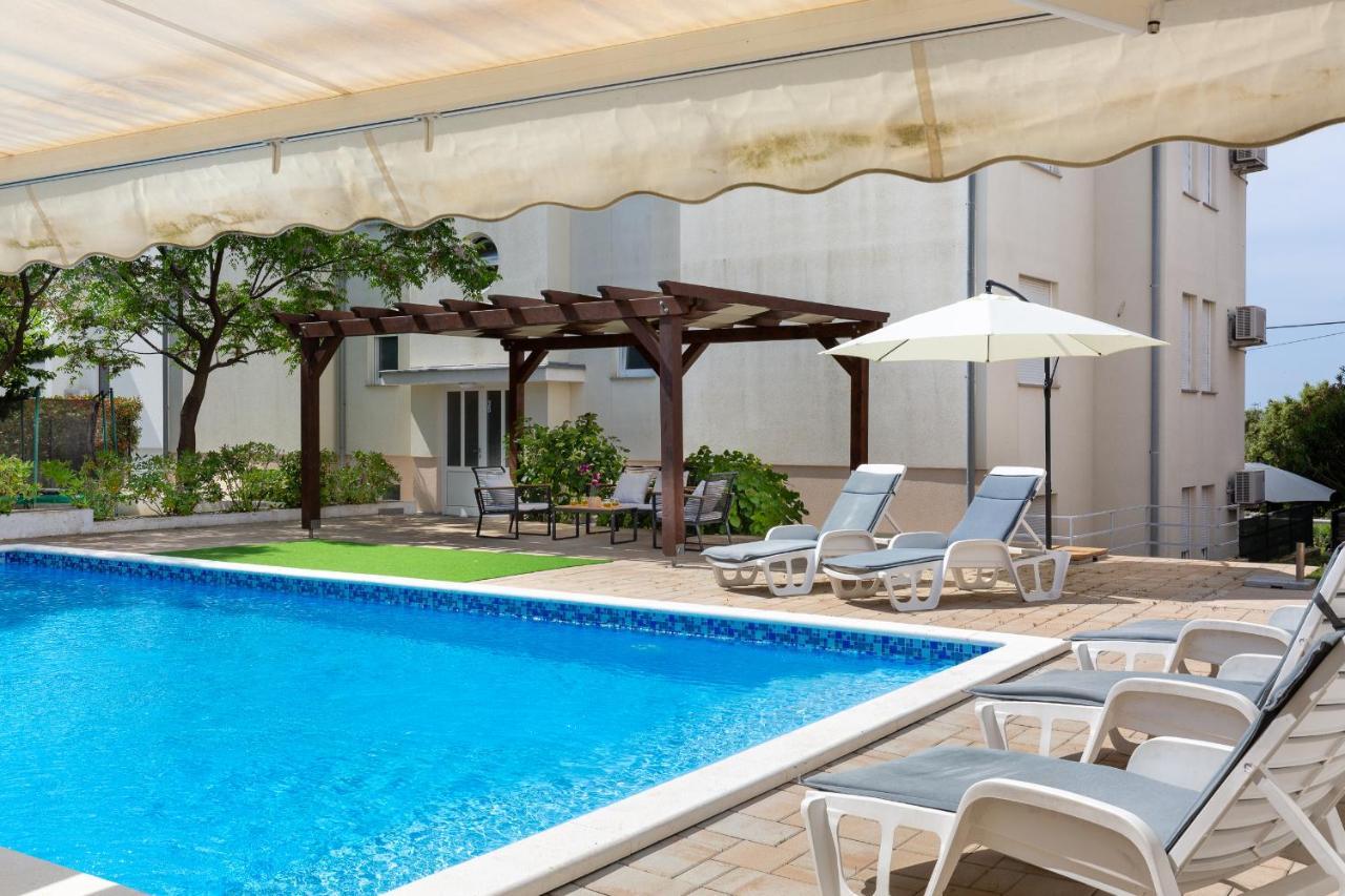 Villa Mirela Petrcane Luaran gambar