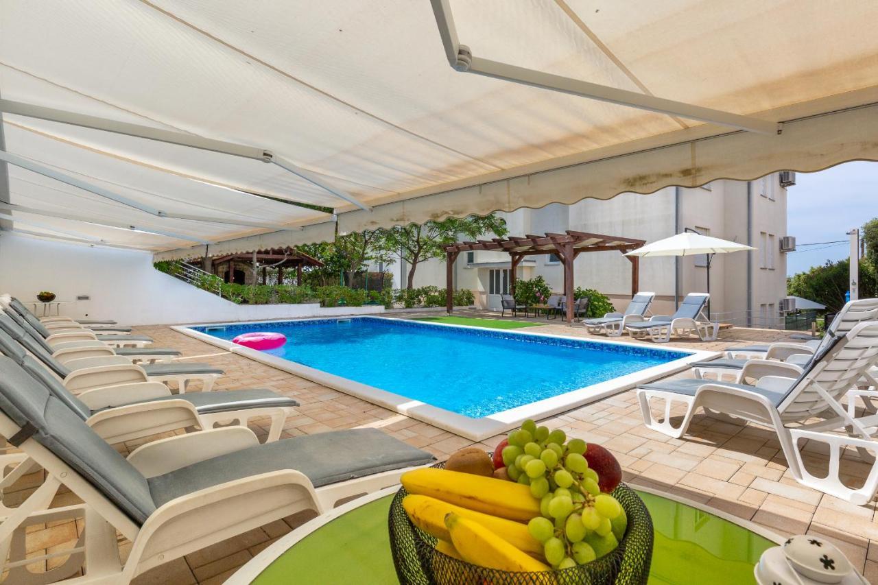 Villa Mirela Petrcane Luaran gambar